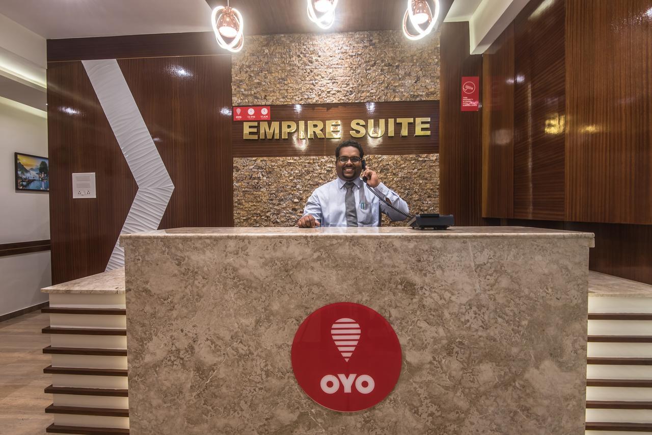 نافي مومباي Oyo 9328 Empire Suite المظهر الخارجي الصورة
